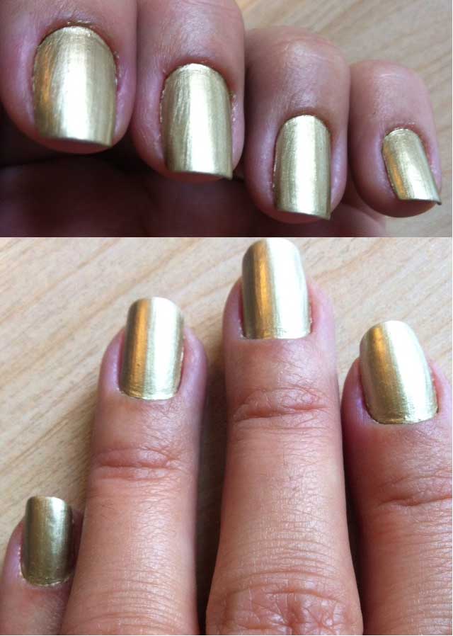 that I finally gave the Barry M Instant Nail effect – Foil varnish a go